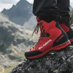 کفش کوهنوردی ساق دار